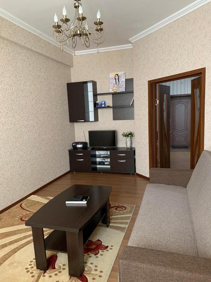 Bishkek, Promenade Appartamento Esterno foto