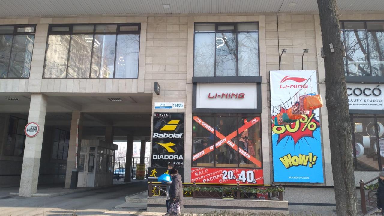 Bishkek, Promenade Appartamento Esterno foto