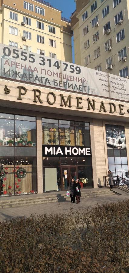 Bishkek, Promenade Appartamento Esterno foto